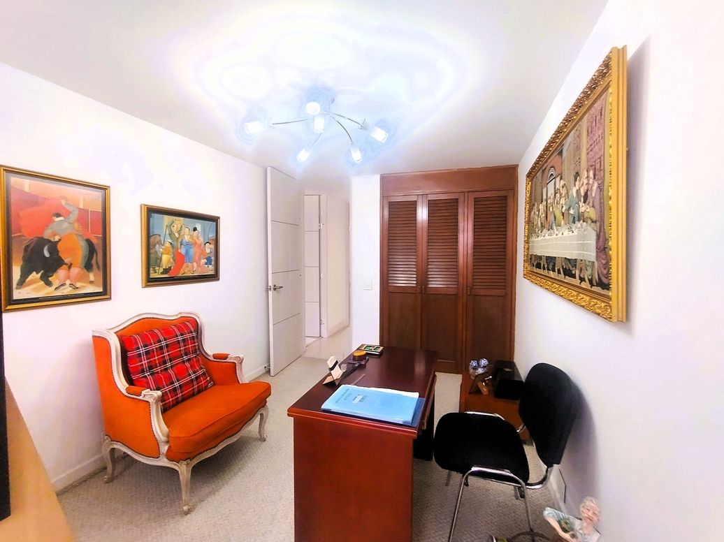 Apartamento de 3 alcobas en venta en San Patricio, Bogotá, 137 m² · foto 12 de 20
