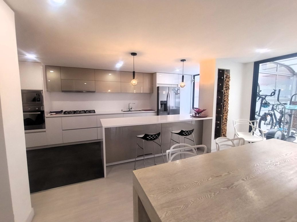 Apartamento de 3 alcobas en venta en San Patricio, Bogotá, 137 m² · foto 5 de 20