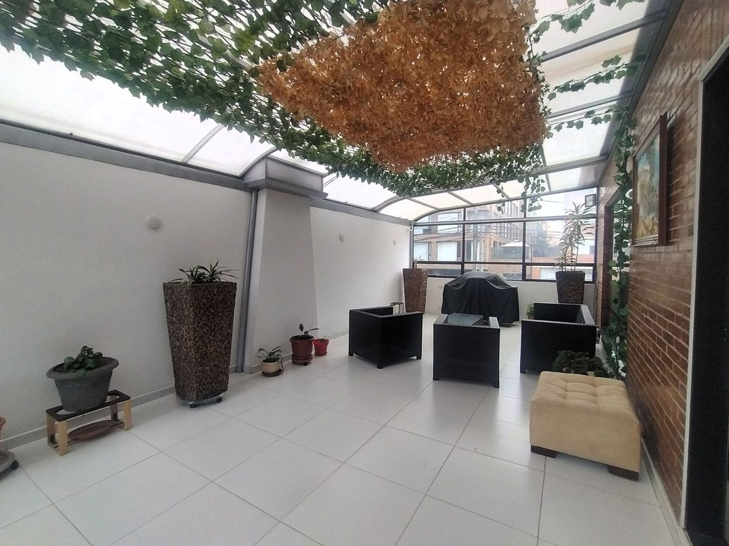 Apartamento de 3 alcobas en venta en San Patricio, Bogotá, 137 m² · foto 17 de 20