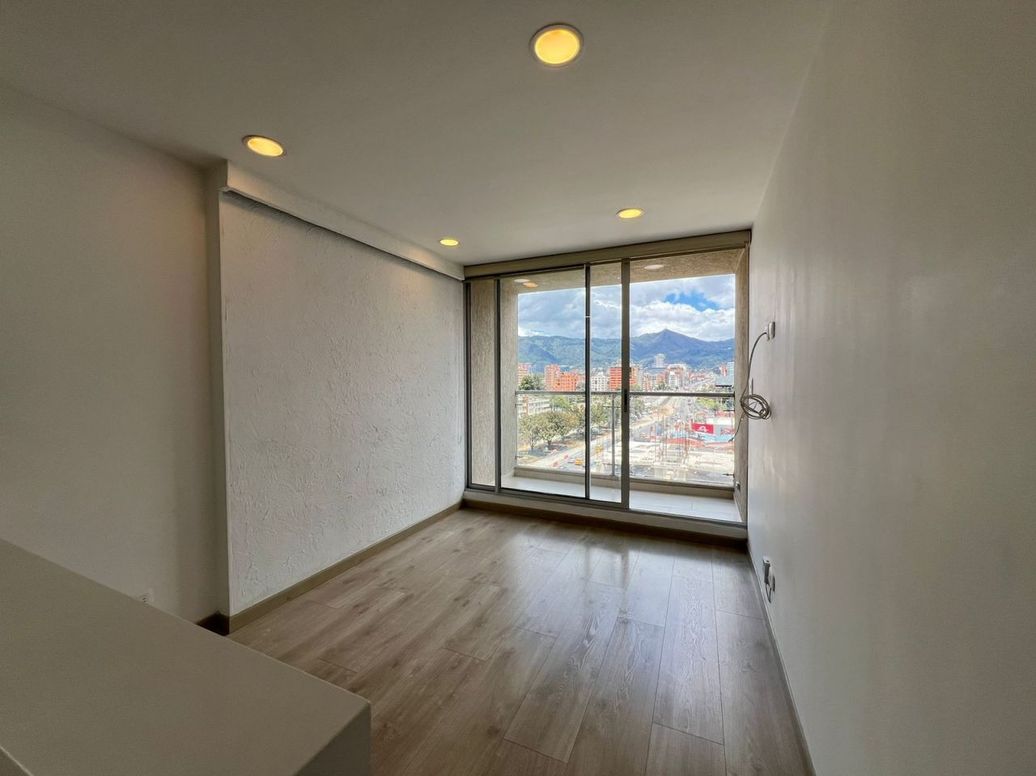 Apartamento en venta en La Castellana, Bogotá · foto 3 de 20
