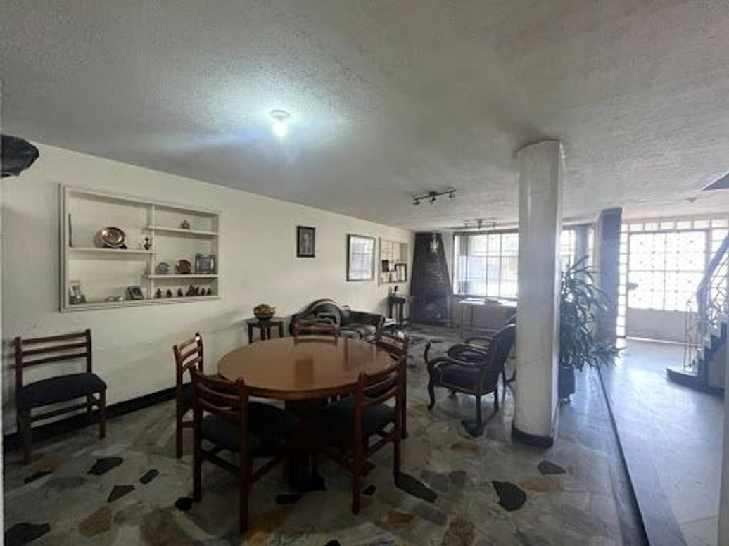 Casa de 4 alcobas en venta en Belalcázar, Bogotá, 320 m² · foto 5 de 20