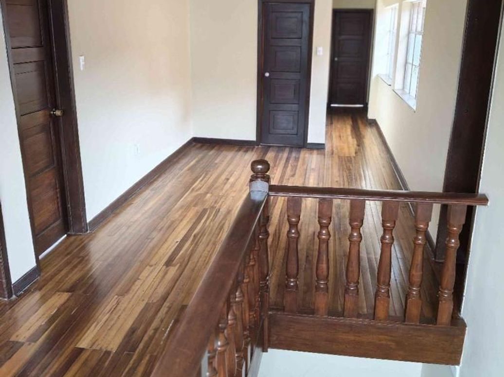 Casa de 6 alcobas en venta en Banco Central, Bogotá, 249 m² · foto 13 de 20