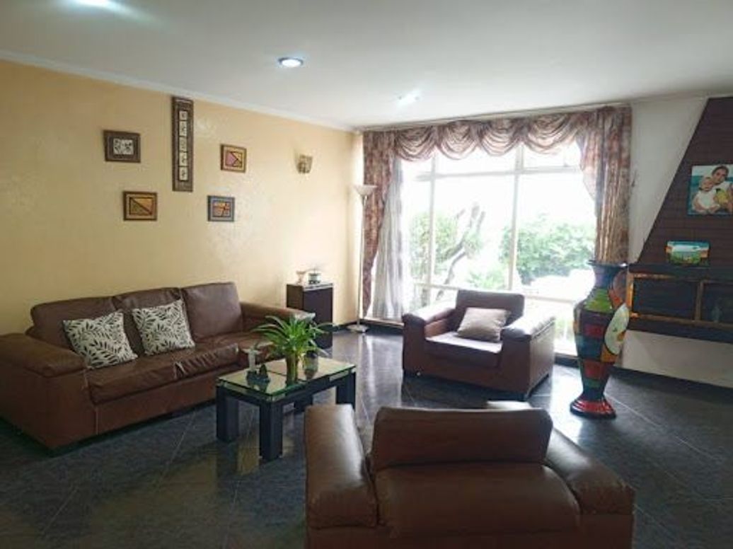Casa de 4 alcobas en venta en Normandía, Bogotá, 270 m² · foto 7 de 20