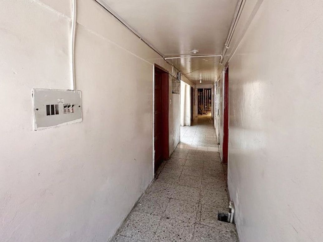 Casa de 8 alcobas en venta en Ciudad Jardín Norte, Bogotá, 211 m² · foto 8 de 8