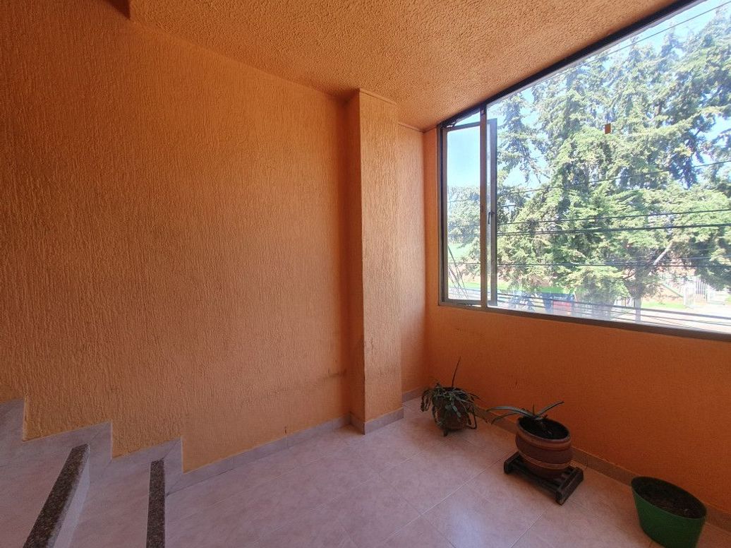 Casa de 10 alcobas en venta en Verbenal, Bogotá, 384 m² · foto 13 de 18