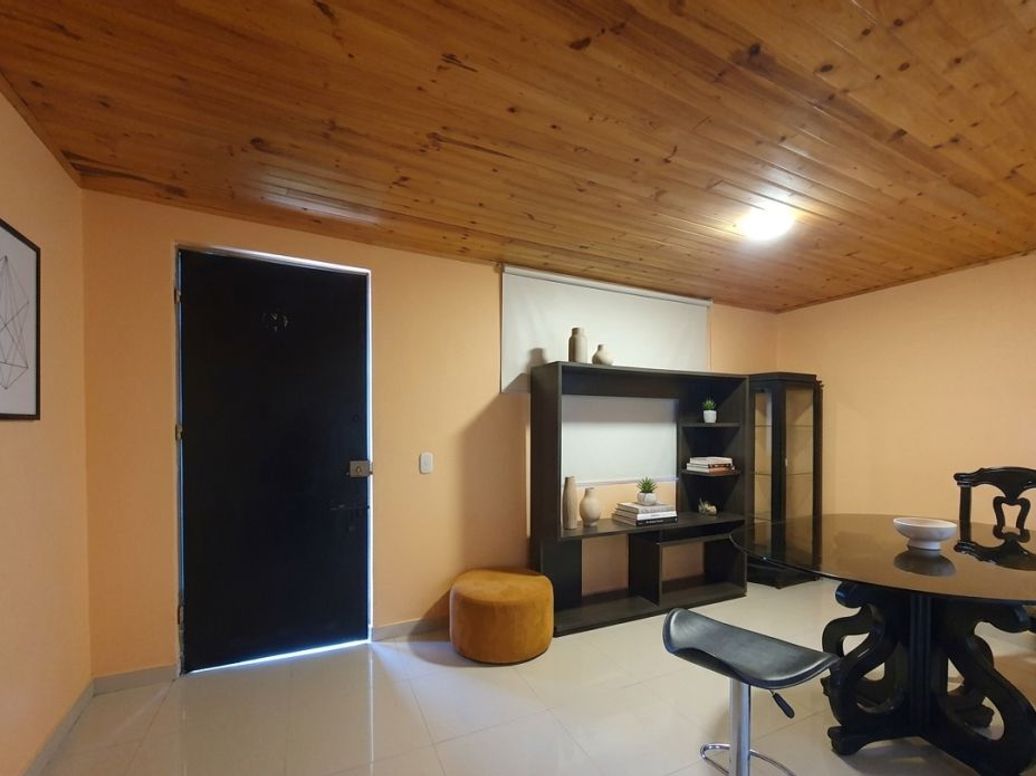 Casa de 10 alcobas en venta en Verbenal, Bogotá, 384 m² · foto 6 de 18