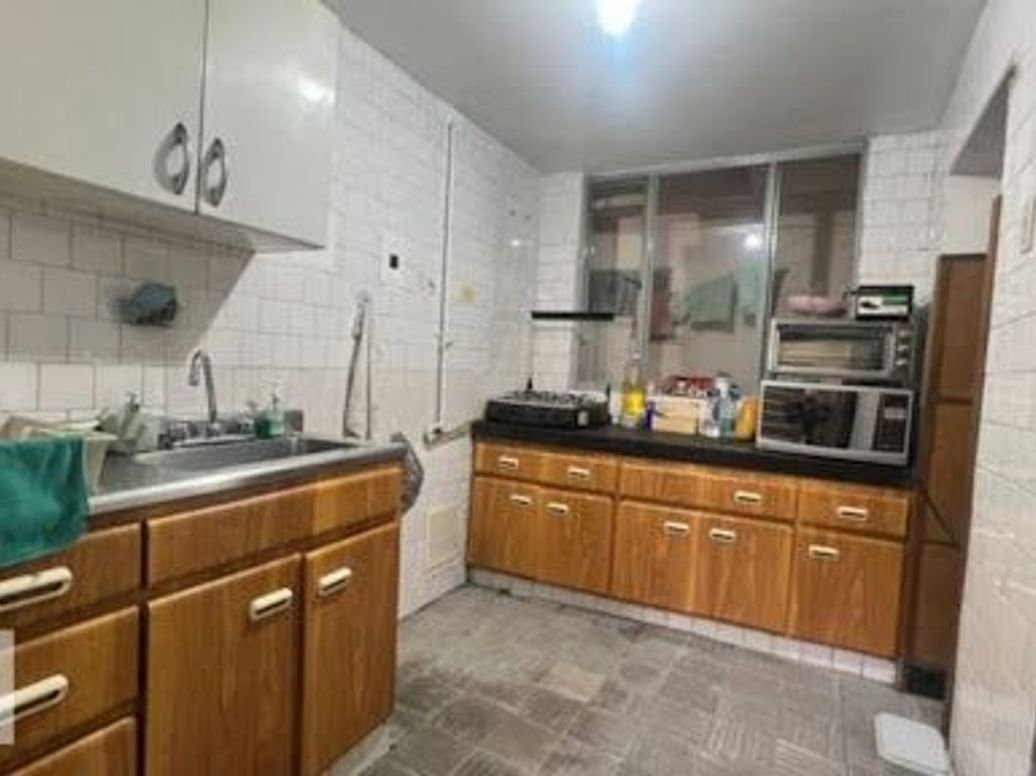 Casa de 7 alcobas en venta en Alcázares Norte, Bogotá, 227 m² · foto 5 de 20