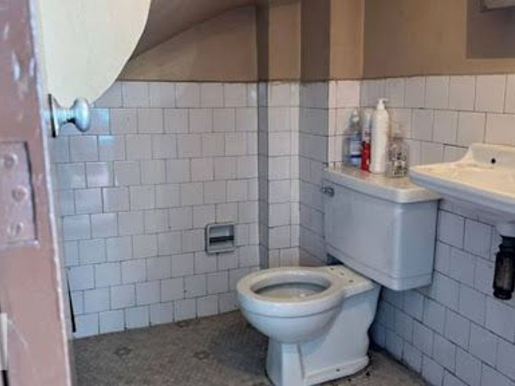 Casa de 7 alcobas en venta en Alcázares Norte, Bogotá, 227 m² · foto 7 de 20