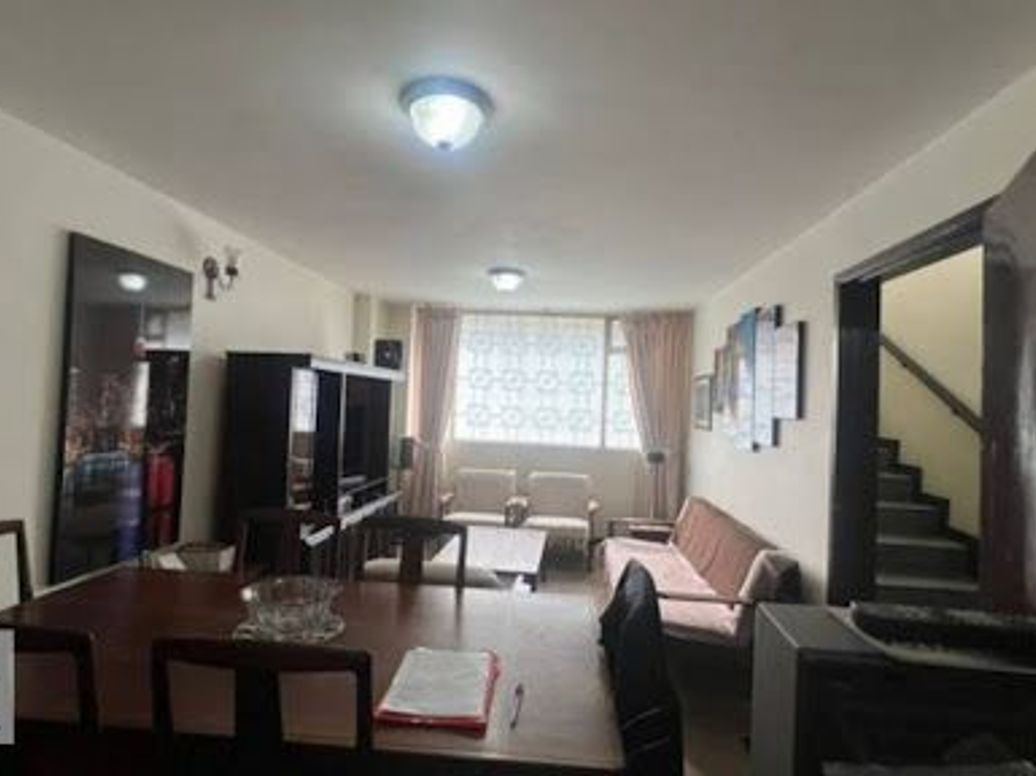 Casa de 7 alcobas en venta en Alcázares Norte, Bogotá, 227 m² · foto 8 de 20