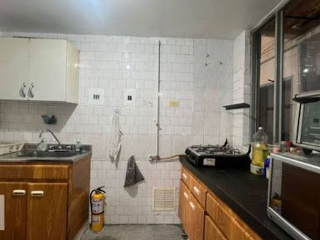 Casa de 7 alcobas en venta en Alcázares Norte, Bogotá, 227 m² · foto 11 de 20