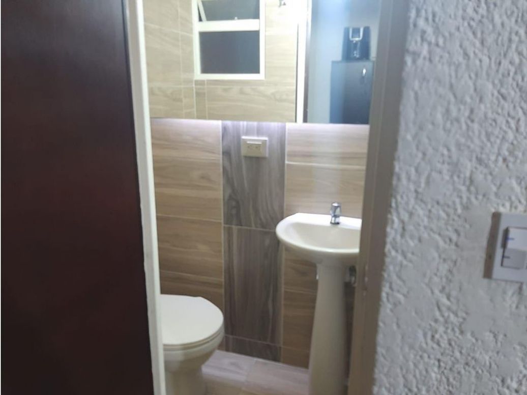 Casa de 6 alcobas en venta en Aures, Bogotá, 47 m² · foto 8 de 12