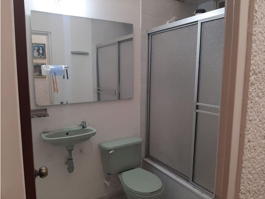 Casa de 6 alcobas en venta en Aures, Bogotá, 47 m² · foto 10 de 12