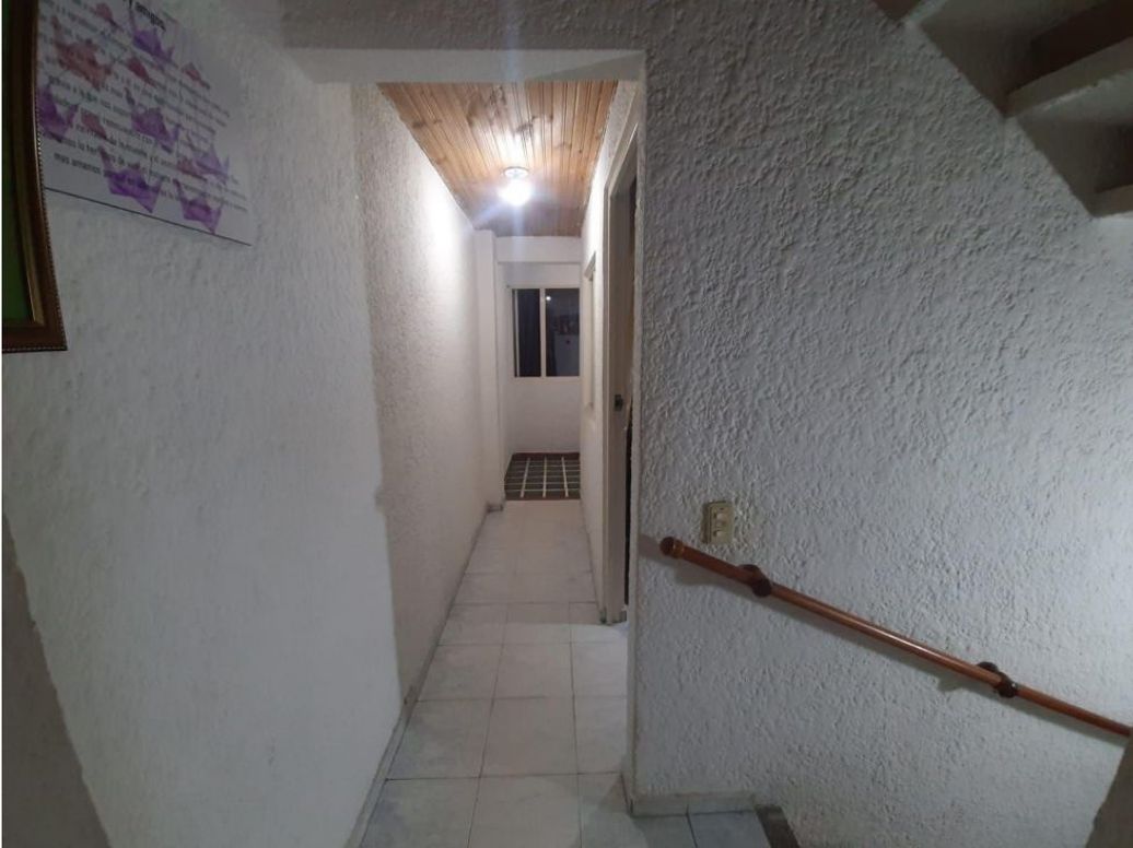 Casa de 6 alcobas en venta en Aures, Bogotá, 47 m² · foto 6 de 12