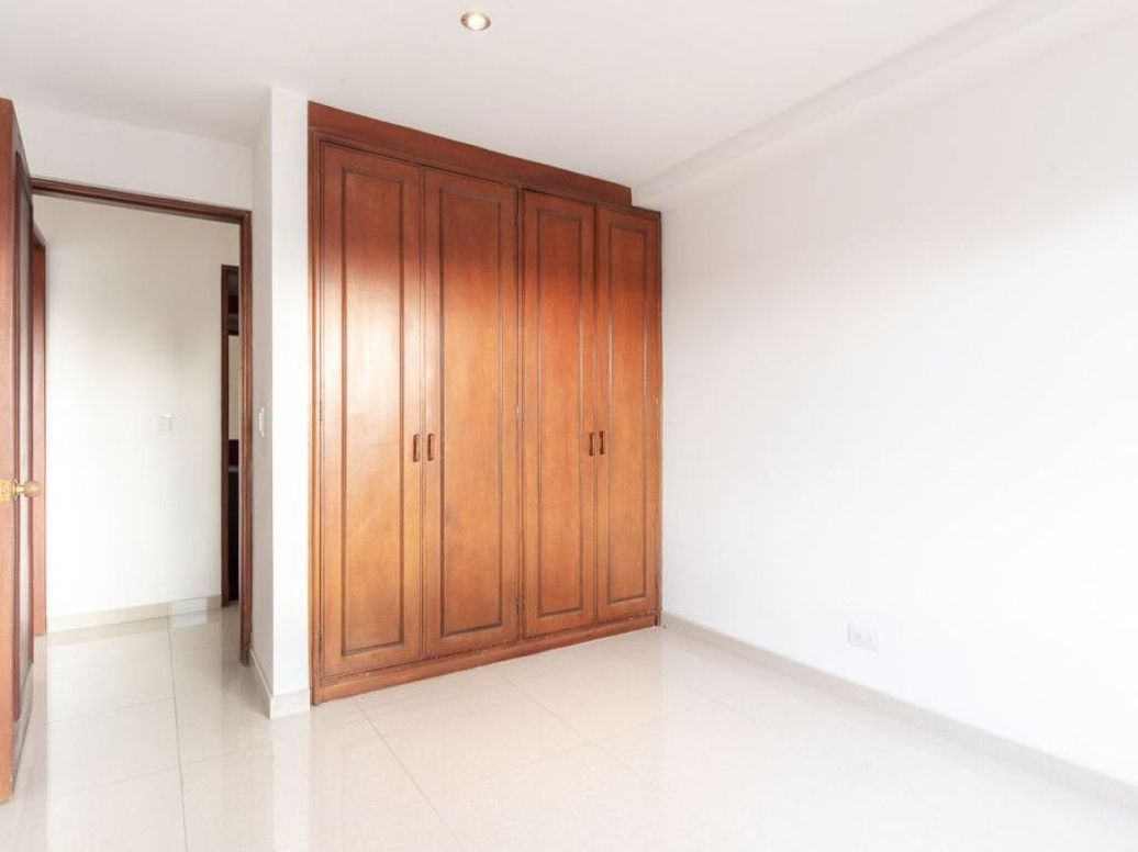 Apartamento de 4 alcobas en venta en El Contador, Bogotá, 177 m² · foto 14 de 20