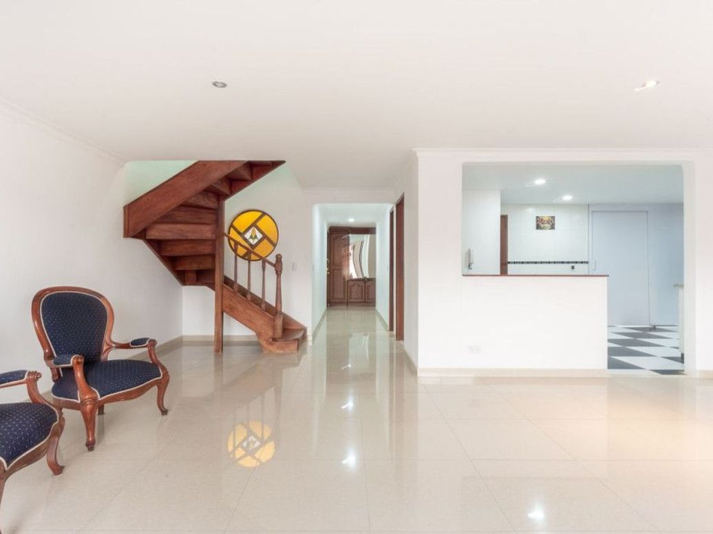 Apartamento de 4 alcobas en venta en El Contador, Bogotá, 177 m² · foto 5 de 20