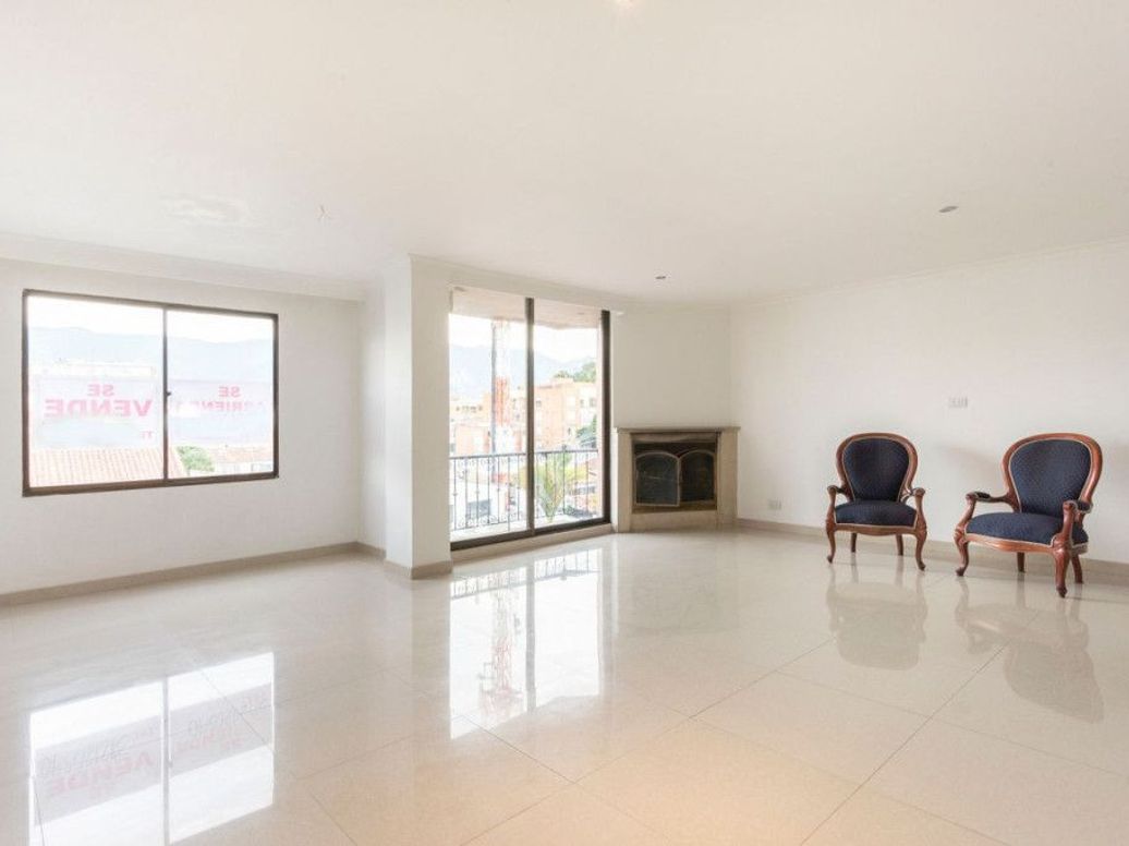 Apartamento de 4 alcobas en venta en El Contador, Bogotá, 177 m² · foto 2 de 20