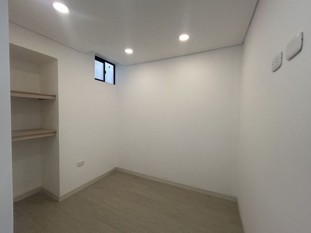 Apartamento de 2 alcobas en venta en El Redil, Bogotá, 42 m² · foto 10 de 14