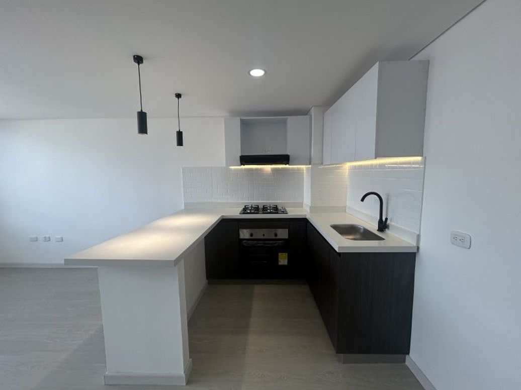 Apartamento de 2 alcobas en venta en El Redil, Bogotá, 42 m² · foto 4 de 14
