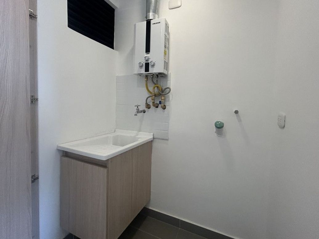 Apartamento de 2 alcobas en venta en El Redil, Bogotá, 42 m² · foto 11 de 14