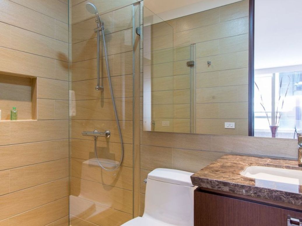 Apartamento de 3 alcobas en venta en El Refugio, Bogotá, 187 m² · foto 14 de 18