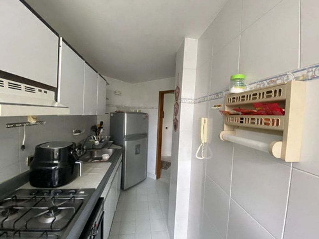 Apartamento de 3 alcobas en venta en Caobos Salazar, Bogotá, 74 m² · foto 2 de 10
