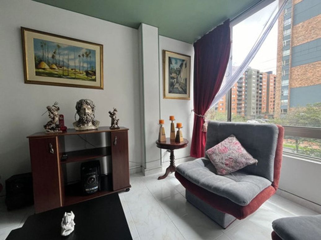 Apartamento de 3 alcobas en venta en Caobos Salazar, Bogotá, 74 m² · foto 8 de 10