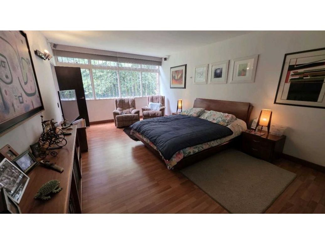 Casa de 4 alcobas en venta en Niza, Bogotá, 340 m² · foto 19 de 20