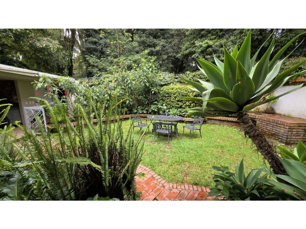 Casa de 4 alcobas en venta en Niza, Bogotá, 340 m² · foto 13 de 20