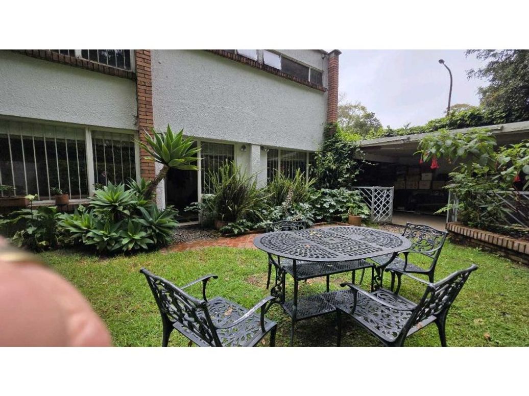 Casa de 4 alcobas en venta en Niza, Bogotá, 340 m² · foto 12 de 20