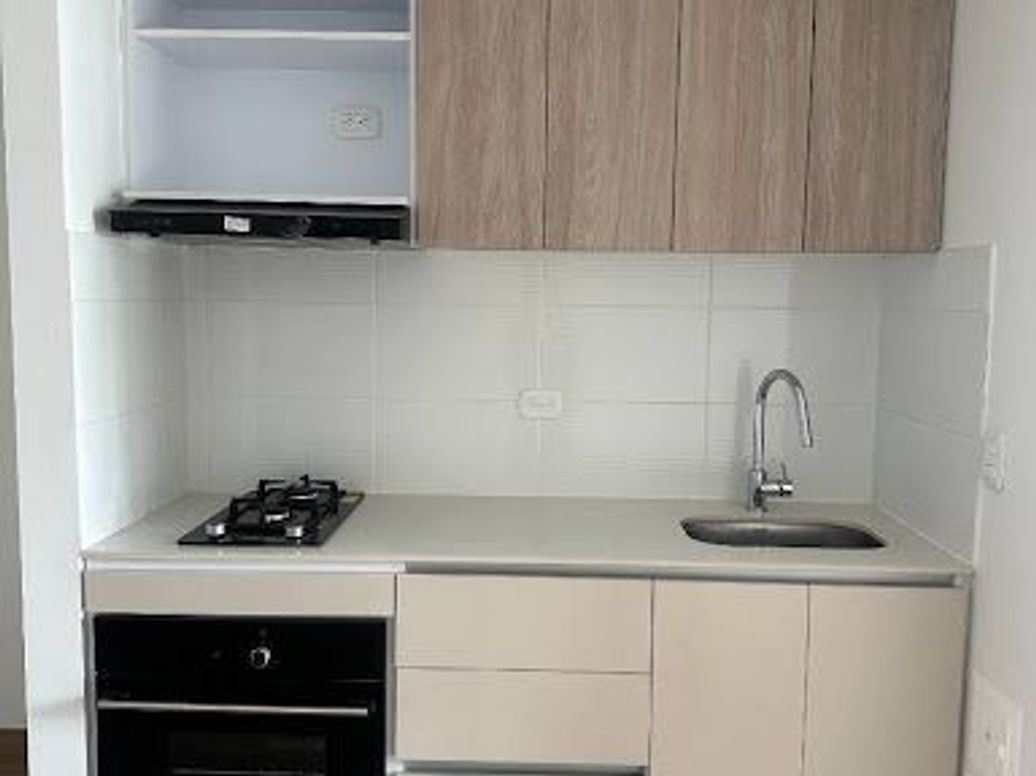 Apartamento de 1 alcoba en venta en Los Alcázares, Bogotá, 36 m² · foto 5 de 12