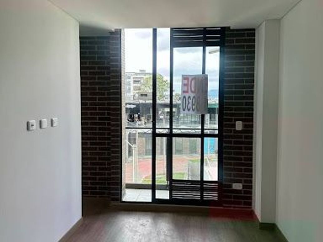 Apartamento de 1 alcoba en venta en Los Alcázares, Bogotá, 36 m² · foto 2 de 12