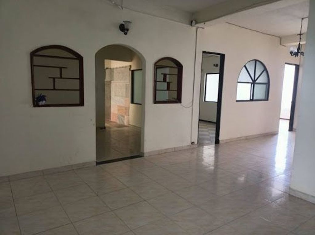 Casa de 6 alcobas en venta en Inglés Quiroga, Bogotá, 550 m² · foto 9 de 12