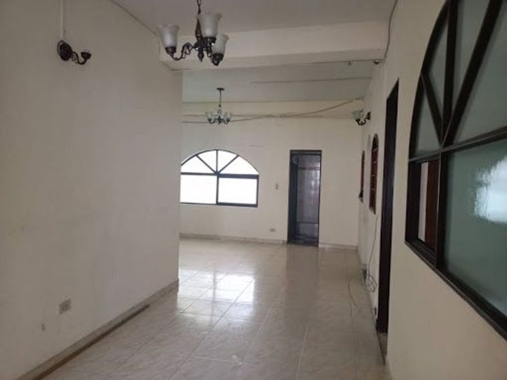 Casa de 6 alcobas en venta en Inglés Quiroga, Bogotá, 550 m² · foto 4 de 12