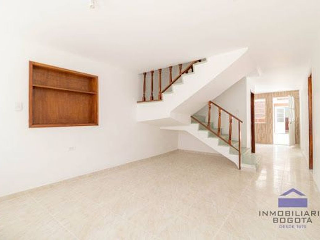 Casa de 6 alcobas en venta en Eduardo Frei, Bogotá, 171 m² · foto 8 de 20