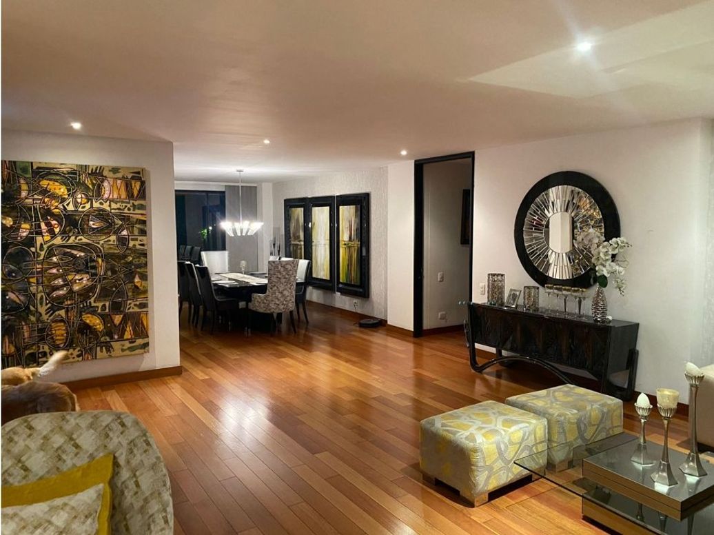 Apartamento de 4 alcobas en venta en Britalia, Bogotá, 360 m² · foto 2 de 20