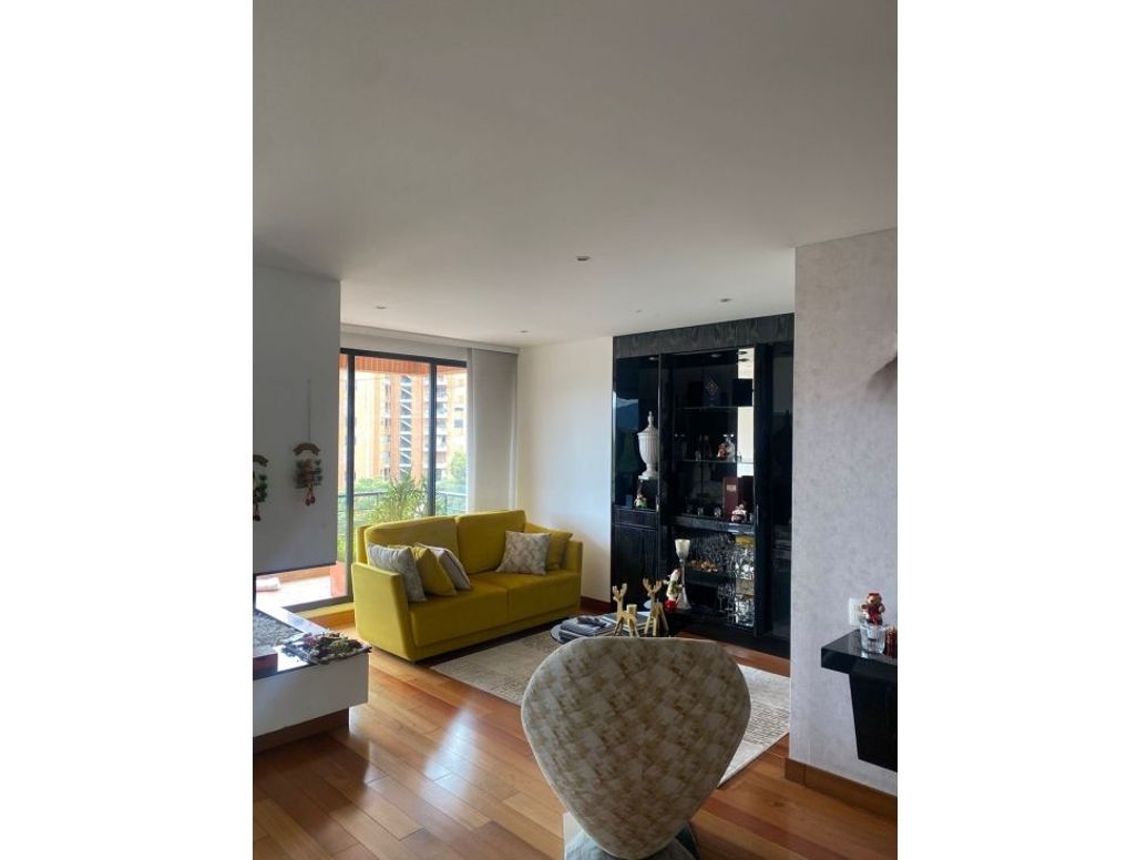 Apartamento de 4 alcobas en venta en Britalia, Bogotá, 360 m² · foto 19 de 20