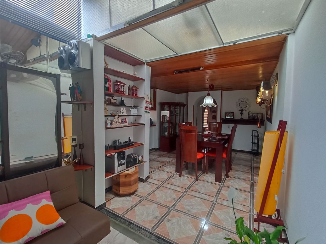 Casa de 3 alcobas en venta en Los Cedros Oriental, Bogotá, 162 m² · foto 5 de 20