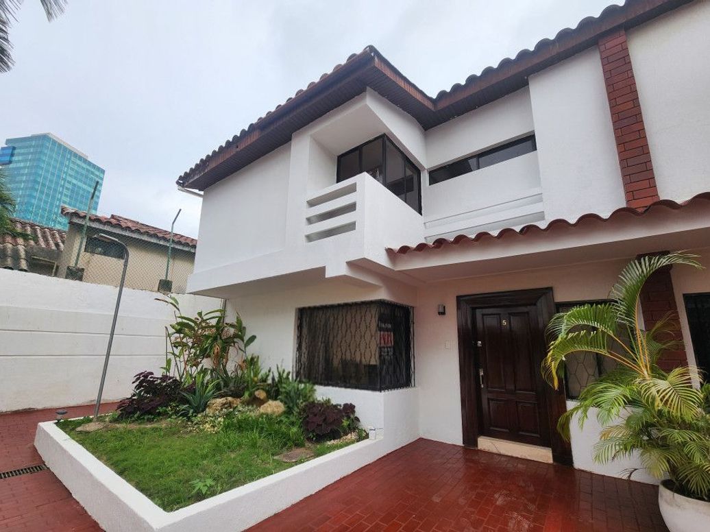 Casa en arriendo, Villa country en Villa Country