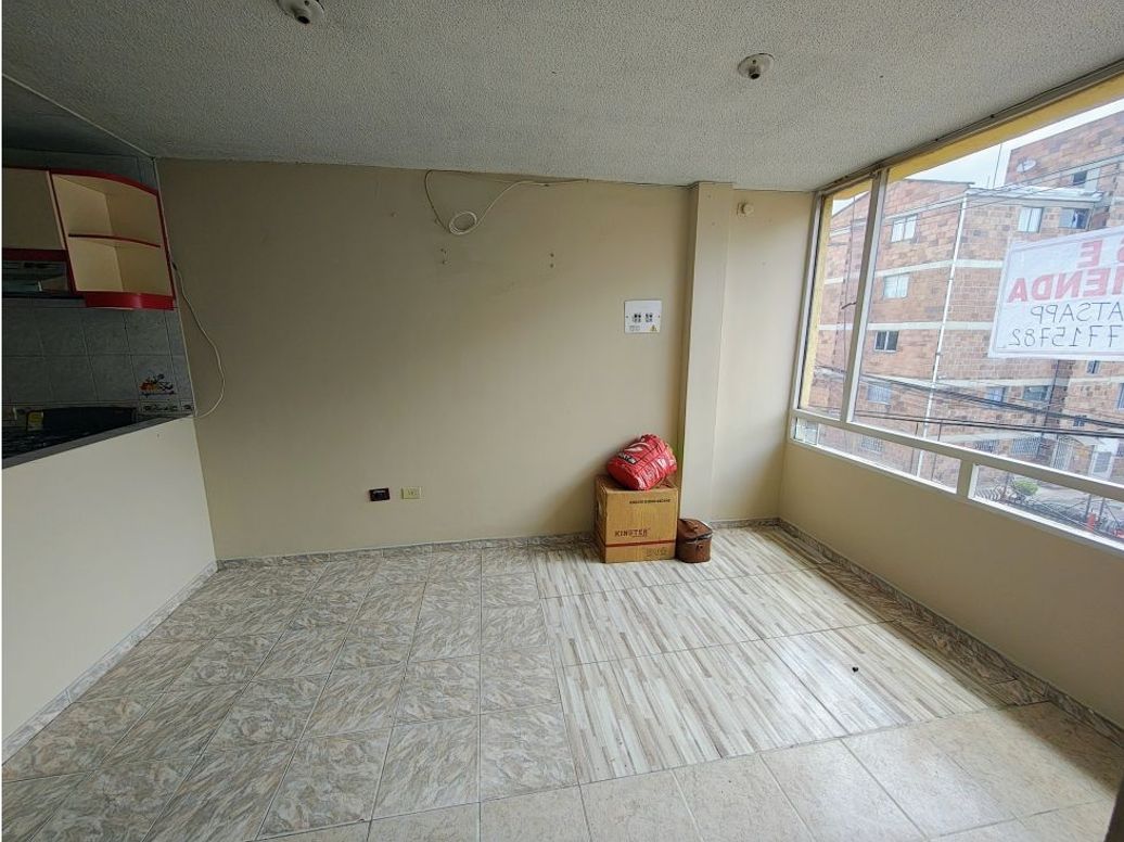 Casa de 8 alcobas en venta en El Rubi, Bogotá, 215 m² · foto 7 de 20