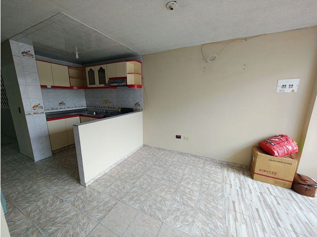 Casa de 8 alcobas en venta en El Rubi, Bogotá, 215 m² · foto 6 de 20