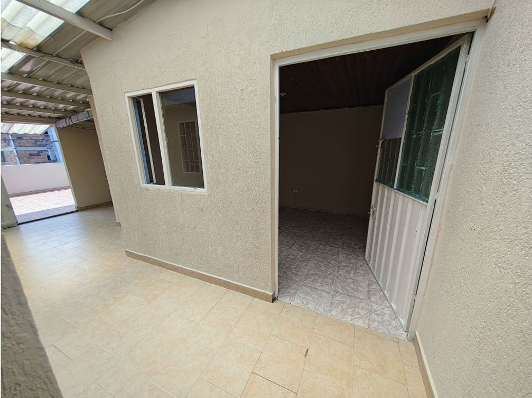 Casa de 8 alcobas en venta en El Rubi, Bogotá, 215 m² · foto 19 de 20