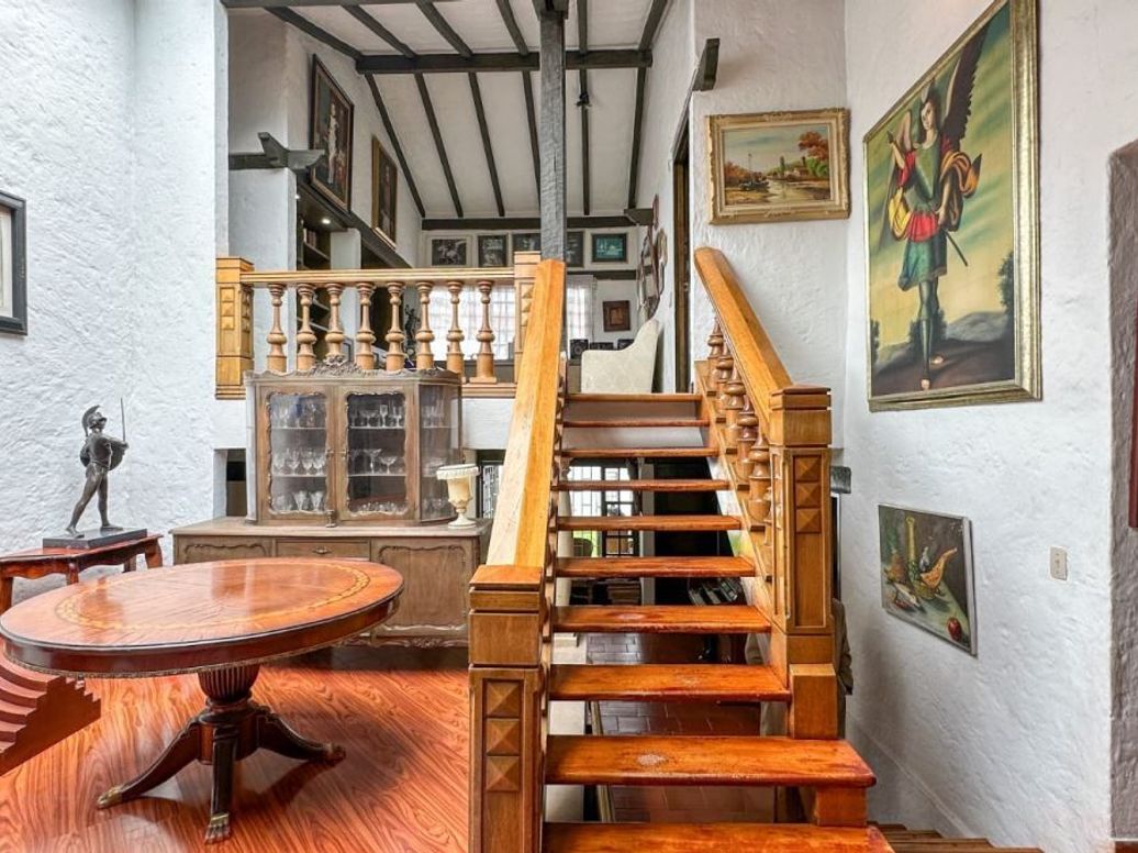 Casa de 6 alcobas en venta en Niza, Bogotá, 476 m² · foto 11 de 20