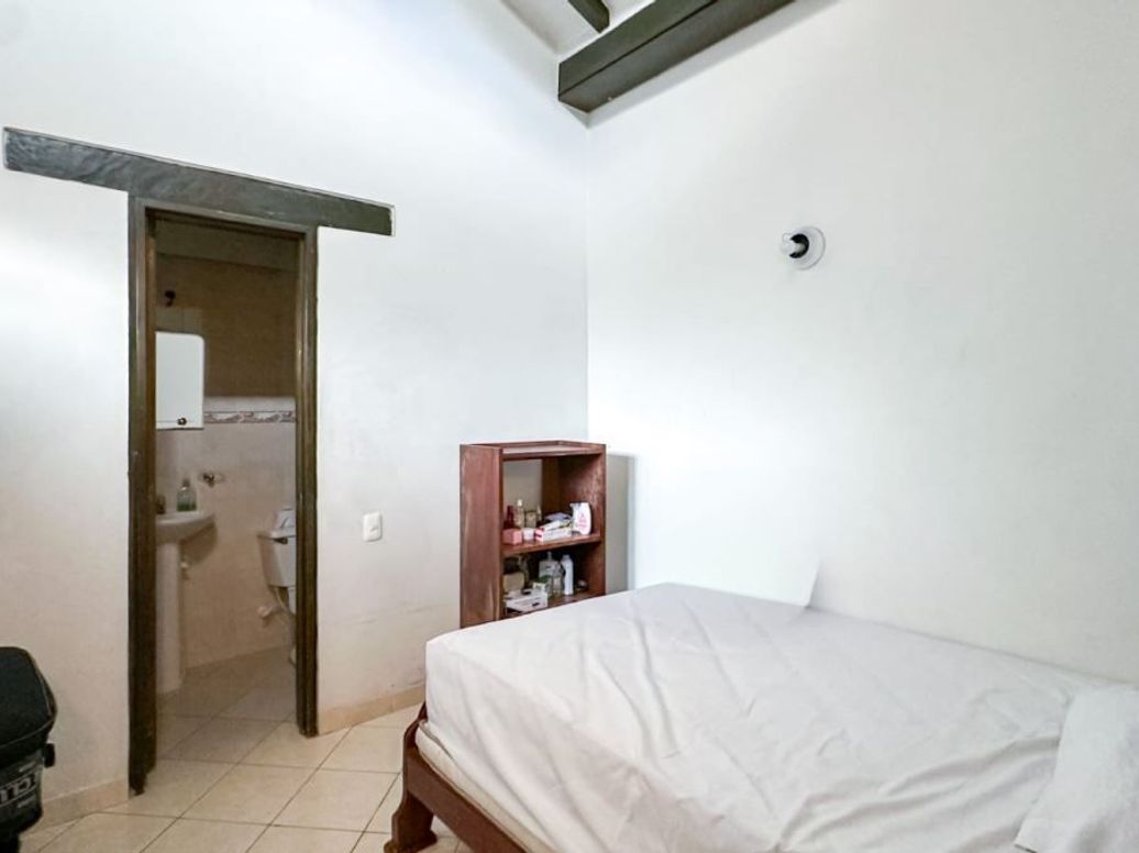 Casa de 6 alcobas en venta en Niza, Bogotá, 476 m² · foto 14 de 20