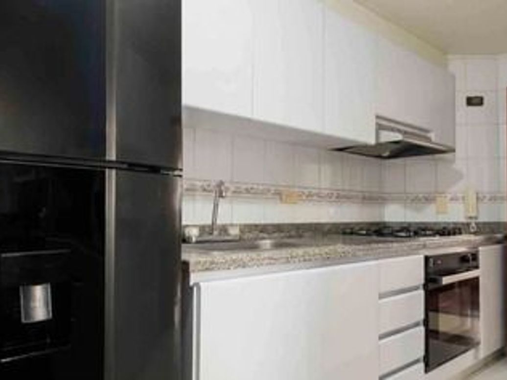 Apartamento de 4 alcobas en venta en Cedro Salazar, Bogotá, 164 m² · foto 7 de 12