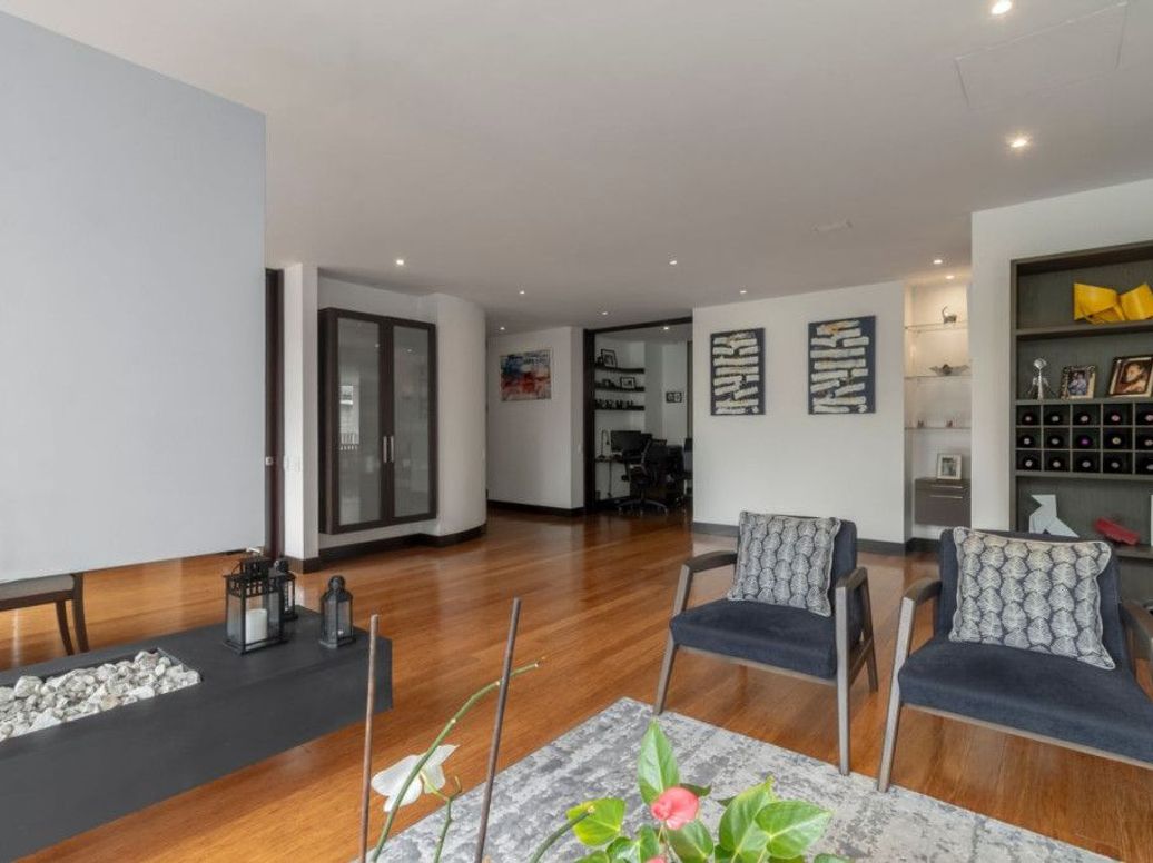 Apartamento de 2 alcobas en venta en Molinos Norte, Bogotá, 193 m² · foto 3 de 20