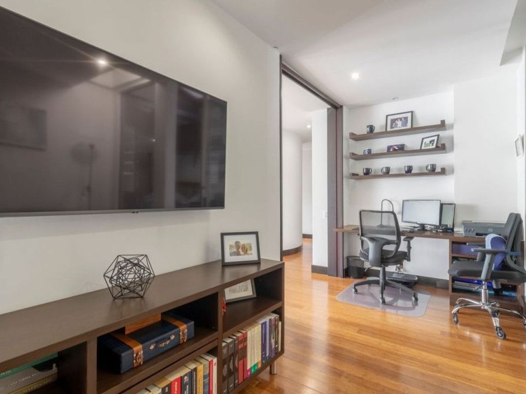 Apartamento de 2 alcobas en venta en Molinos Norte, Bogotá, 193 m² · foto 16 de 20