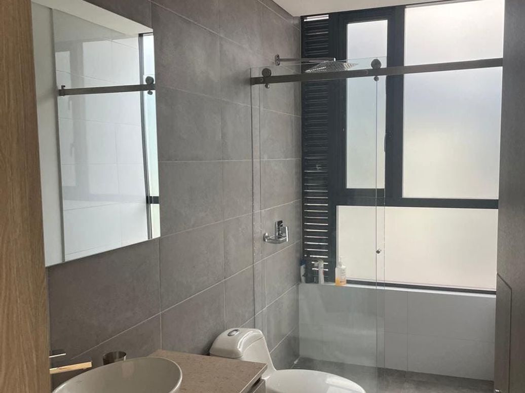 Apartamento de 2 alcobas en venta en Las Nieves, Bogotá, 107 m² · foto 10 de 18