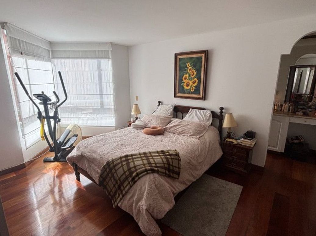 Apartamento de 3 alcobas en venta en Escuela De Infantería, Bogotá, 122 m² · foto 18 de 20