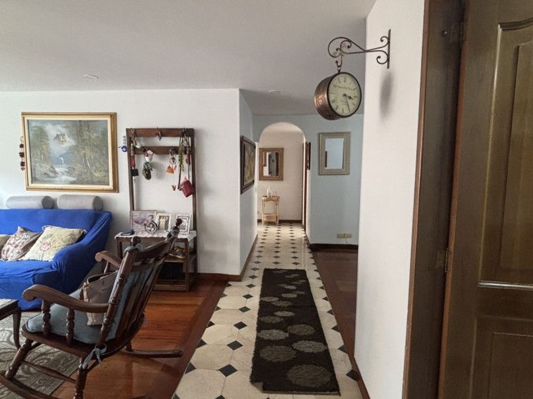 Apartamento de 3 alcobas en venta en Escuela De Infantería, Bogotá, 122 m² · foto 2 de 20