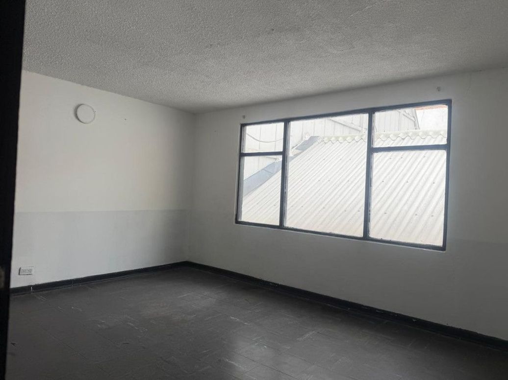 Casa de 6 alcobas en venta en San José Del Prado, Bogotá, 380 m² · foto 15 de 20
